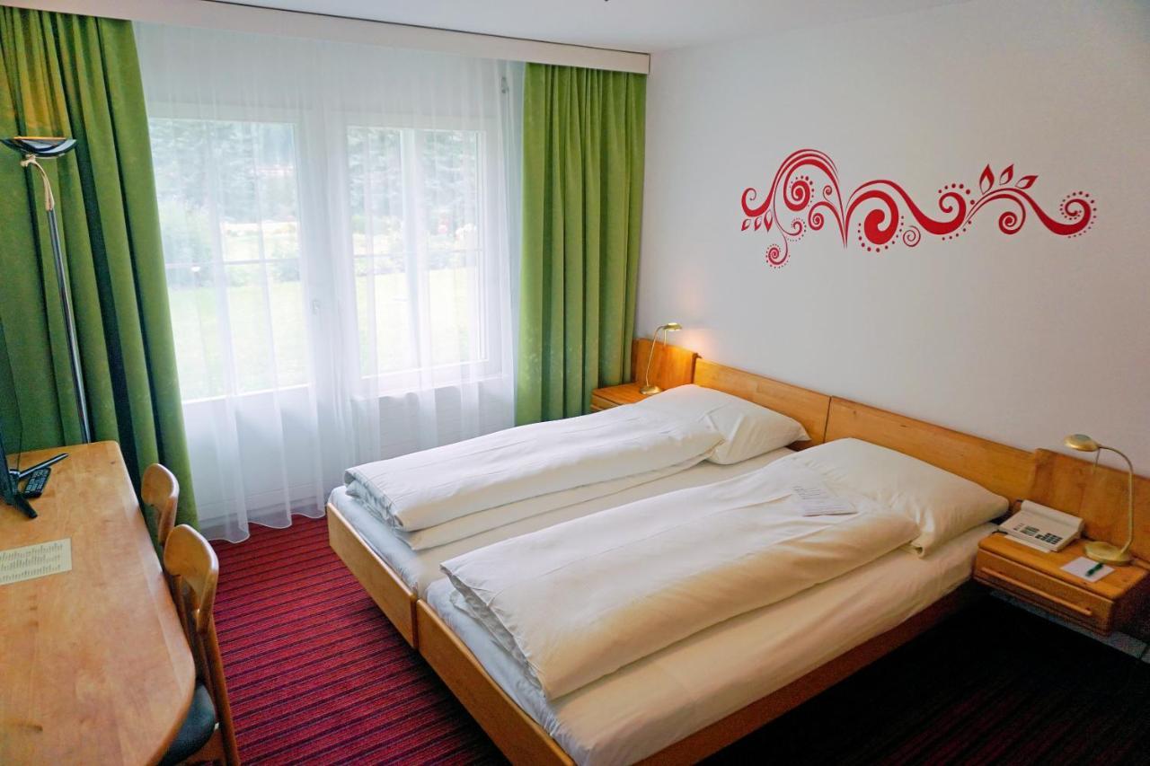 Typically Swiss Hotel Altana Scuol Exterior photo